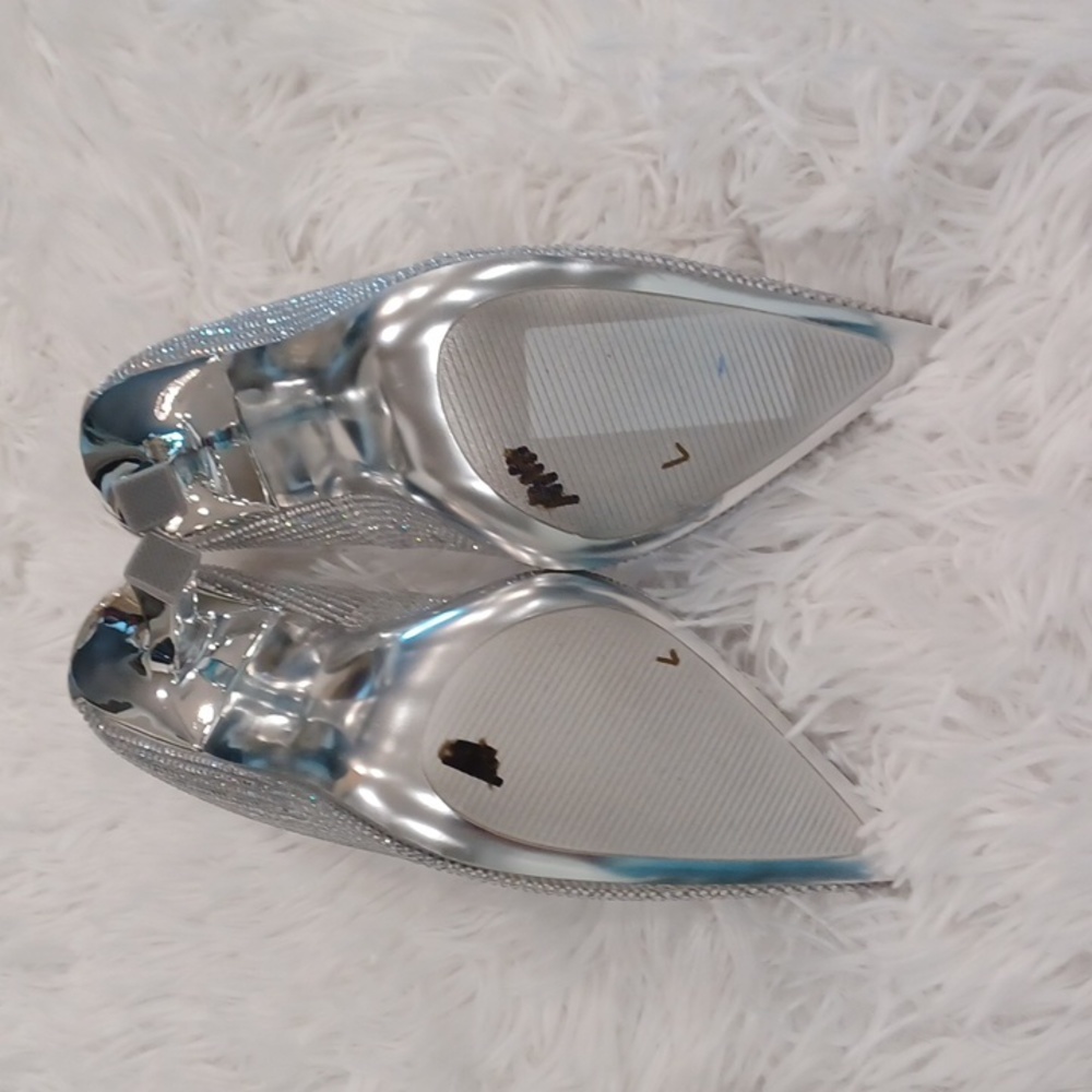 Steve Madden Martina-R Rhinestone Embellished Stiletto Pumps Silver SZ 7 NEW - Picture 11 of 11